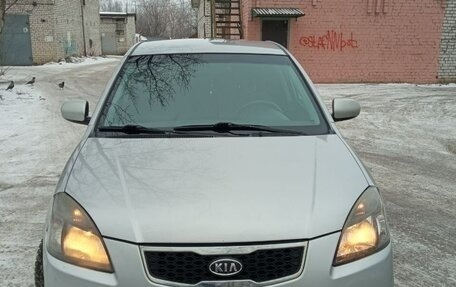 KIA Rio II, 2011 год, 580 000 рублей, 2 фотография