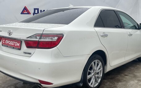 Toyota Camry, 2017 год, 2 360 000 рублей, 6 фотография