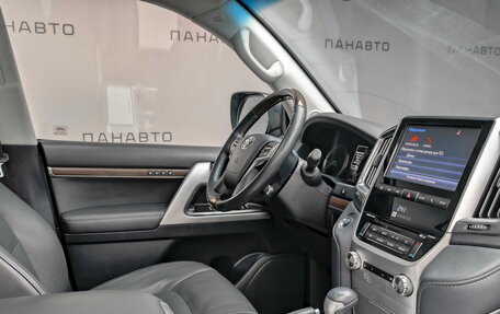 Toyota Land Cruiser 200, 2019 год, 9 284 000 рублей, 7 фотография