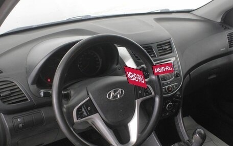 Hyundai Solaris II рестайлинг, 2013 год, 575 000 рублей, 13 фотография