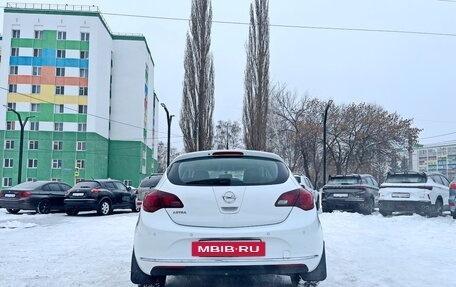 Opel Astra J, 2013 год, 880 000 рублей, 6 фотография