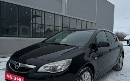 Opel Astra J, 2010 год, 779 000 рублей, 2 фотография