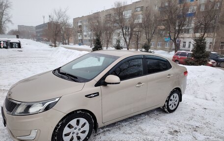 KIA Rio III рестайлинг, 2014 год, 950 000 рублей, 2 фотография