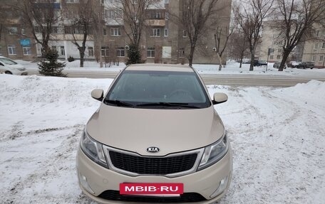 KIA Rio III рестайлинг, 2014 год, 950 000 рублей, 3 фотография