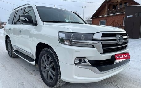 Toyota Land Cruiser 200, 2019 год, 9 500 000 рублей, 3 фотография