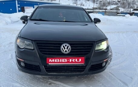 Volkswagen Passat B6, 2005 год, 599 000 рублей, 3 фотография