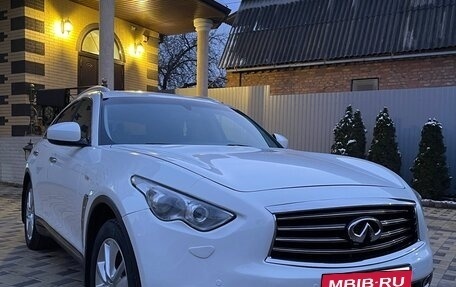 Infiniti FX II, 2013 год, 2 436 000 рублей, 4 фотография