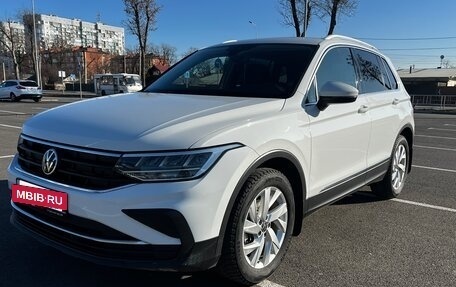 Volkswagen Tiguan II, 2021 год, 3 170 000 рублей, 8 фотография