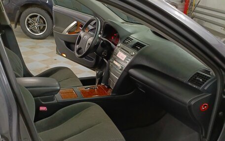 Toyota Camry, 2008 год, 1 350 000 рублей, 4 фотография