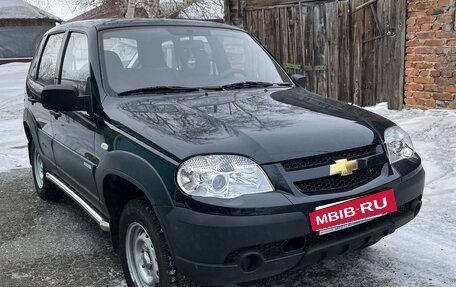 Chevrolet Niva I рестайлинг, 2011 год, 1 200 000 рублей, 4 фотография