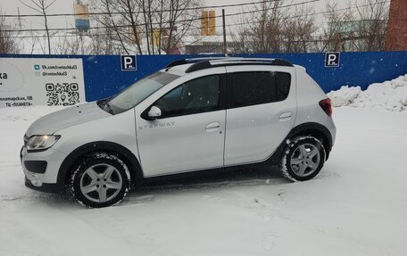 Renault Sandero II рестайлинг, 2015 год, 1 050 000 рублей, 7 фотография