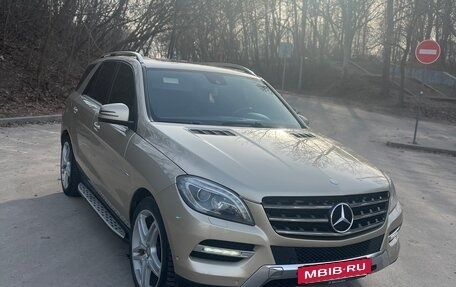 Mercedes-Benz M-Класс, 2012 год, 2 500 000 рублей, 9 фотография