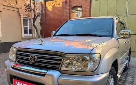 Toyota Land Cruiser 100 рестайлинг 2, 2003 год, 2 200 000 рублей, 9 фотография