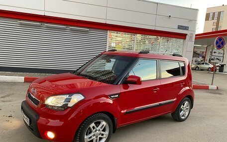 KIA Soul I рестайлинг, 2011 год, 900 000 рублей, 2 фотография