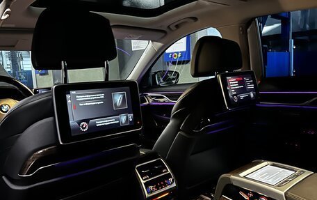 BMW 7 серия, 2018 год, 4 444 000 рублей, 4 фотография