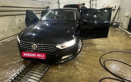 Volkswagen Passat B8 рестайлинг, 2018 год, 1 720 000 рублей, 4 фотография