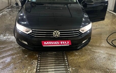 Volkswagen Passat B8 рестайлинг, 2018 год, 1 720 000 рублей, 7 фотография