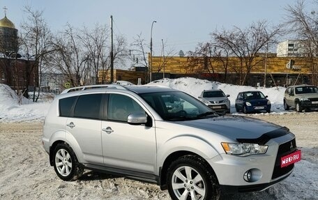 Mitsubishi Outlander III рестайлинг 3, 2010 год, 1 349 000 рублей, 2 фотография