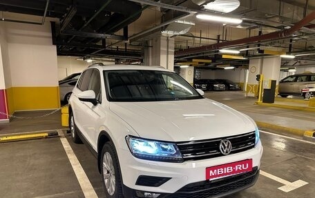 Volkswagen Tiguan II, 2017 год, 2 300 000 рублей, 15 фотография