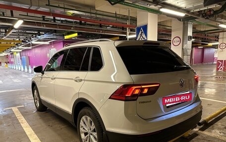 Volkswagen Tiguan II, 2017 год, 2 300 000 рублей, 9 фотография