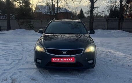 KIA cee'd I рестайлинг, 2010 год, 950 000 рублей, 3 фотография