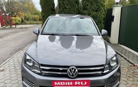 Volkswagen Touareg III, 2011 год, 1 950 000 рублей, 3 фотография