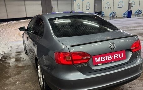 Volkswagen Jetta VI, 2011 год, 880 000 рублей, 7 фотография