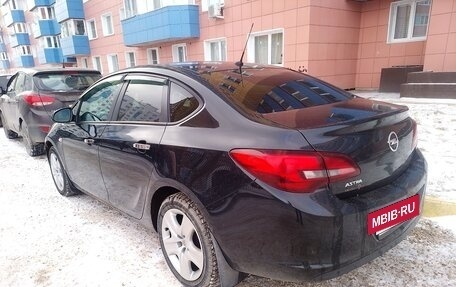 Opel Astra J, 2013 год, 800 000 рублей, 7 фотография