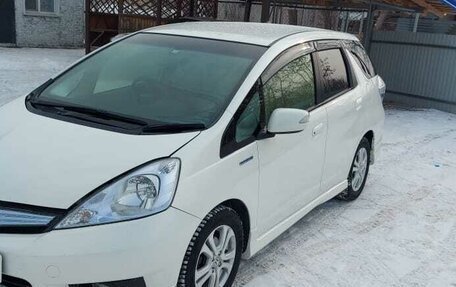 Honda Fit Shuttle I рестайлинг, 2013 год, 1 100 000 рублей, 1 фотография