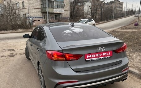 Hyundai Elantra VI рестайлинг, 2018 год, 1 420 000 рублей, 5 фотография