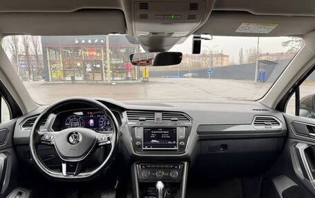 Volkswagen Tiguan II, 2017 год, 2 550 000 рублей, 23 фотография