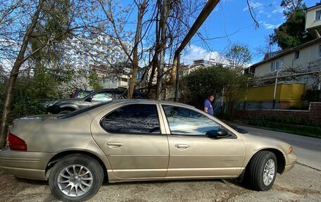 Dodge Stratus II, 1999 год, 280 000 рублей, 2 фотография