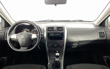 Toyota Corolla, 2011 год, 895 000 рублей, 16 фотография