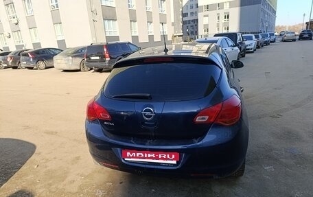 Opel Astra J, 2012 год, 705 000 рублей, 3 фотография