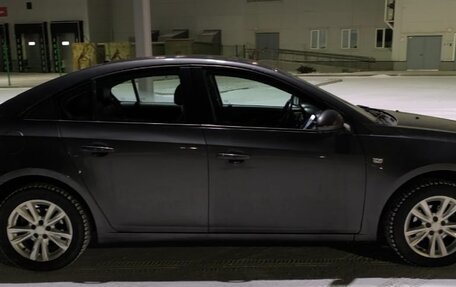 Chevrolet Cruze II, 2011 год, 700 000 рублей, 4 фотография