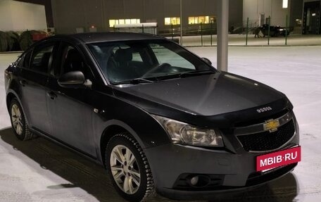 Chevrolet Cruze II, 2011 год, 700 000 рублей, 6 фотография