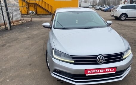 Volkswagen Jetta VI, 2017 год, 1 500 000 рублей, 12 фотография