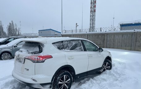 Toyota RAV4, 2016 год, 2 000 000 рублей, 4 фотография