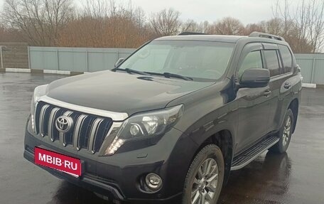 Toyota Land Cruiser Prado 150 рестайлинг 2, 2016 год, 3 950 000 рублей, 1 фотография