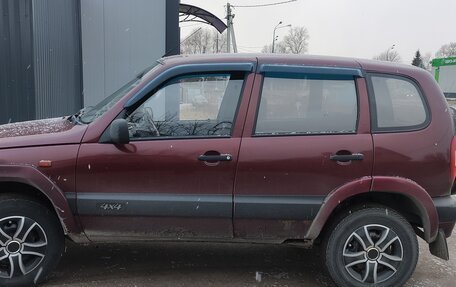 Chevrolet Niva I рестайлинг, 2004 год, 450 000 рублей, 3 фотография