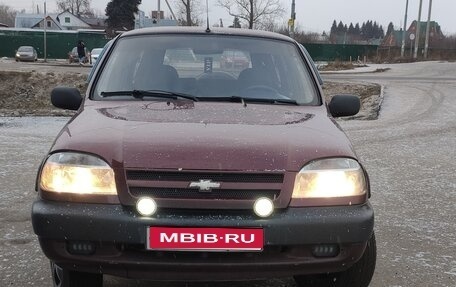 Chevrolet Niva I рестайлинг, 2004 год, 450 000 рублей, 1 фотография