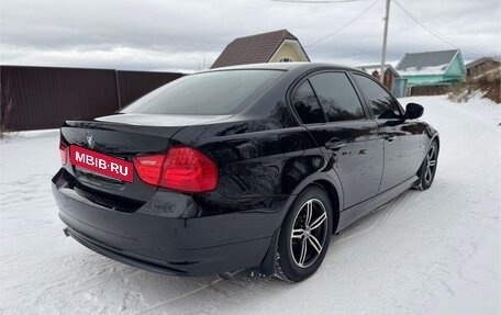 BMW 3 серия, 2011 год, 1 300 000 рублей, 4 фотография