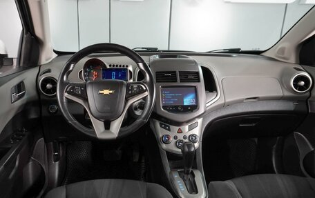 Chevrolet Aveo III, 2015 год, 999 000 рублей, 6 фотография