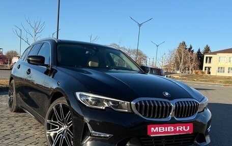 BMW 3 серия, 2020 год, 3 790 000 рублей, 3 фотография