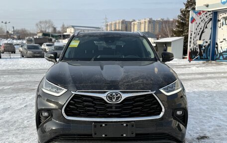 Toyota Highlander, 2024 год, 5 799 000 рублей, 3 фотография