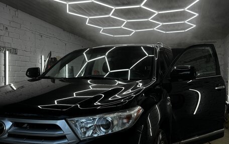 Toyota Highlander III, 2011 год, 1 900 000 рублей, 10 фотография