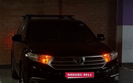 Toyota Highlander III, 2011 год, 1 900 000 рублей, 6 фотография