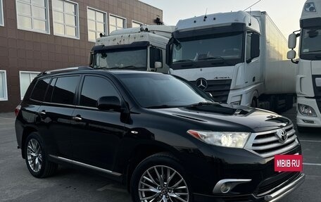 Toyota Highlander III, 2011 год, 1 900 000 рублей, 16 фотография