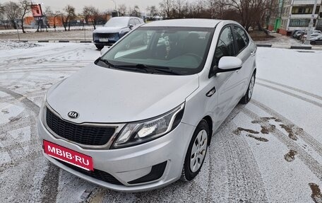 KIA Rio III рестайлинг, 2013 год, 1 090 000 рублей, 6 фотография