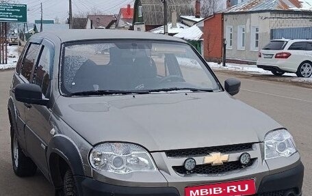 Chevrolet Niva I рестайлинг, 2013 год, 550 000 рублей, 1 фотография